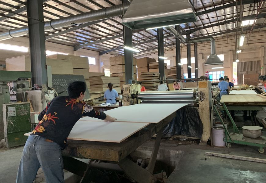 Dongguan Lingfeng Wood Industry Co., Ltd.